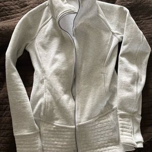 Lulu zip up (no hood)